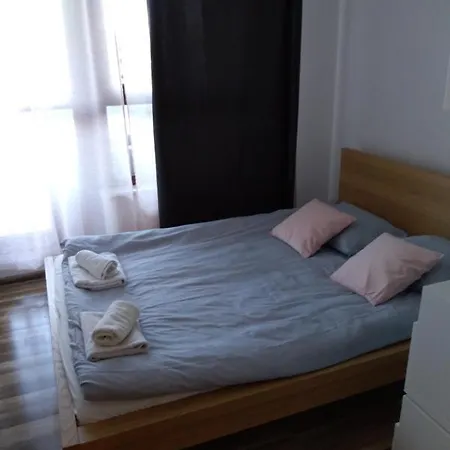 24w Stare Miasto Sikorskiego Nad Odra アパート ヴロツワフ